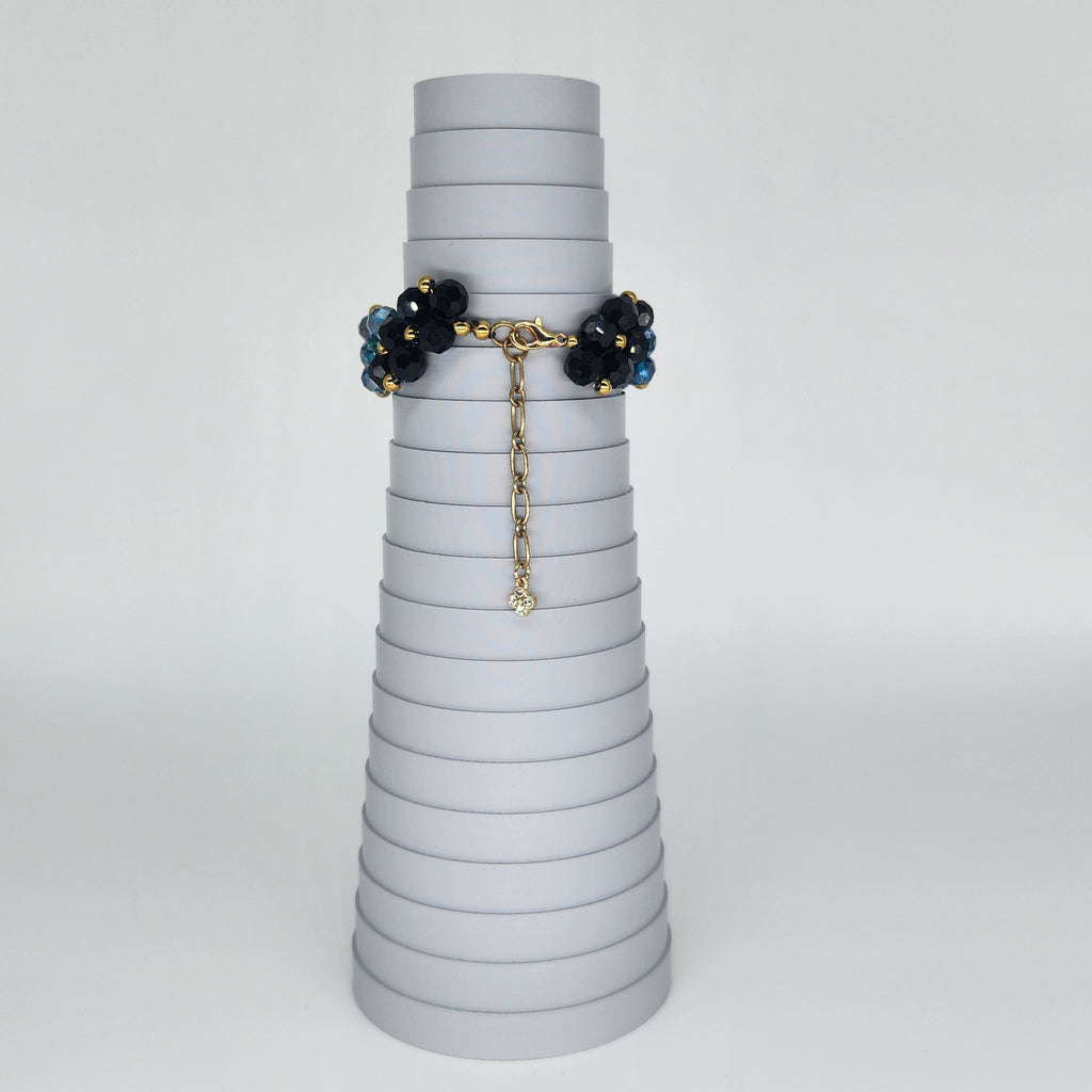 Black and Blue - Size: Adjustable "6" to "8.25"