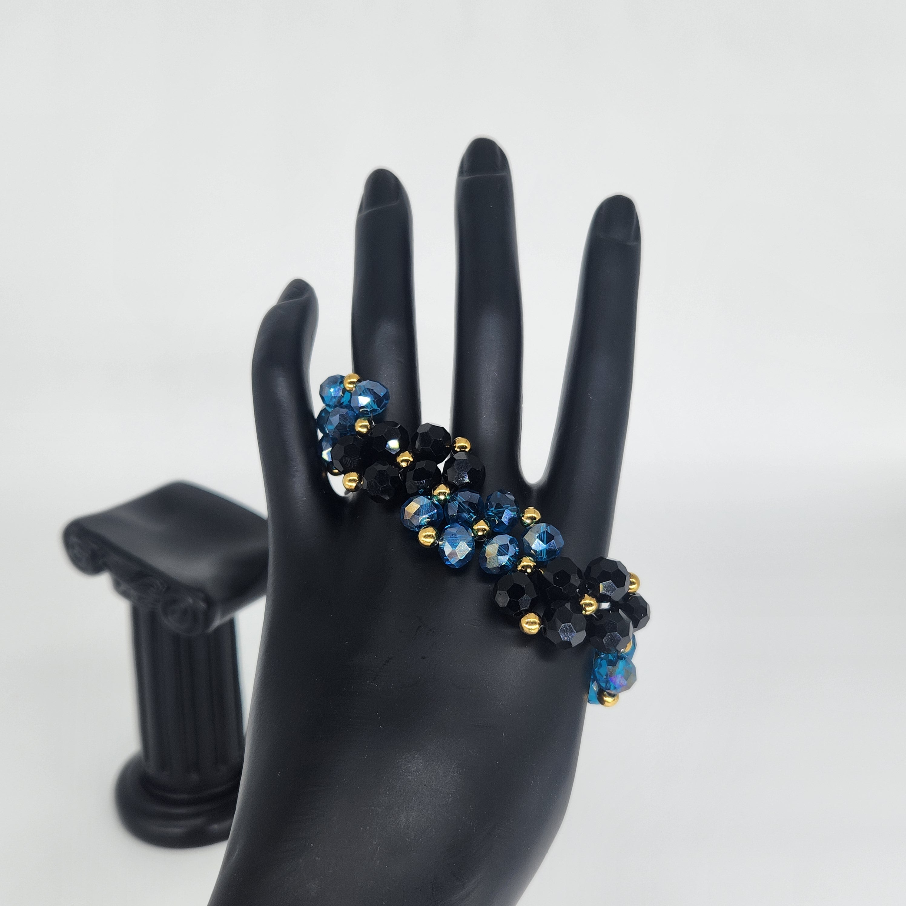 Black and Blue - Size: Adjustable "6" to "8.25"