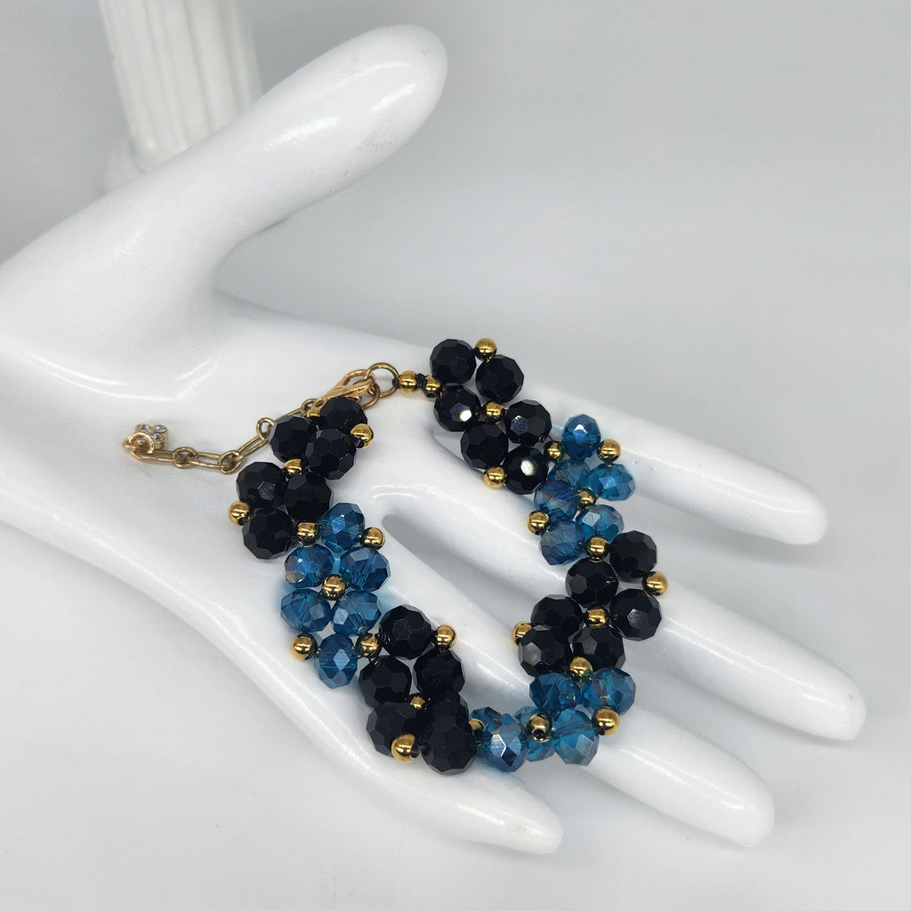 Black and Blue - Size: Adjustable "6" to "8.25"