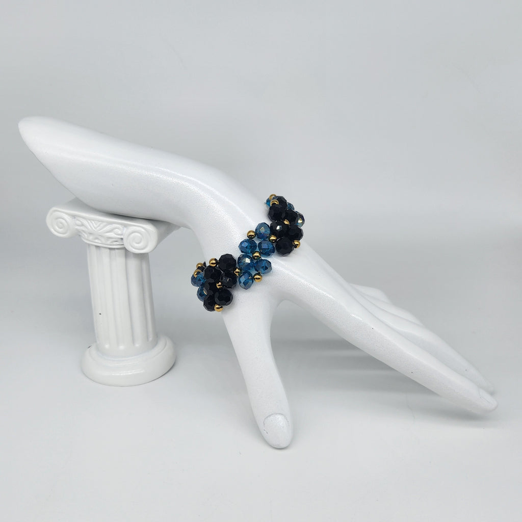 Black and Blue - Size: Adjustable "6" to "8.25"