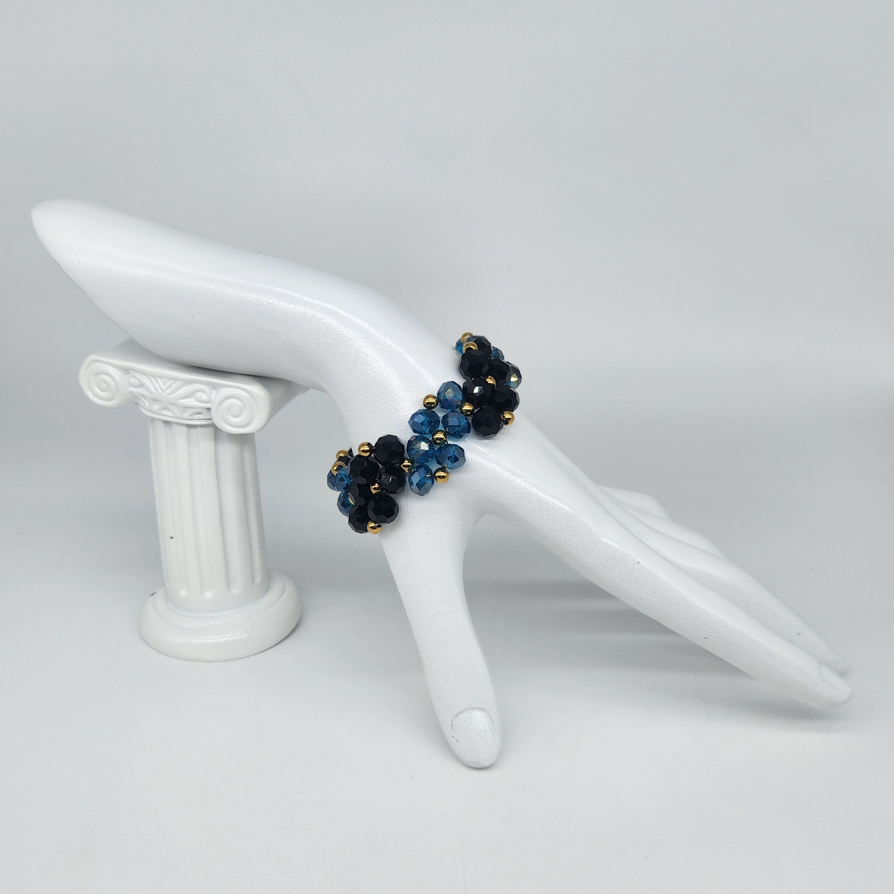 Black and Blue - Size: Adjustable "6" to "8.25"