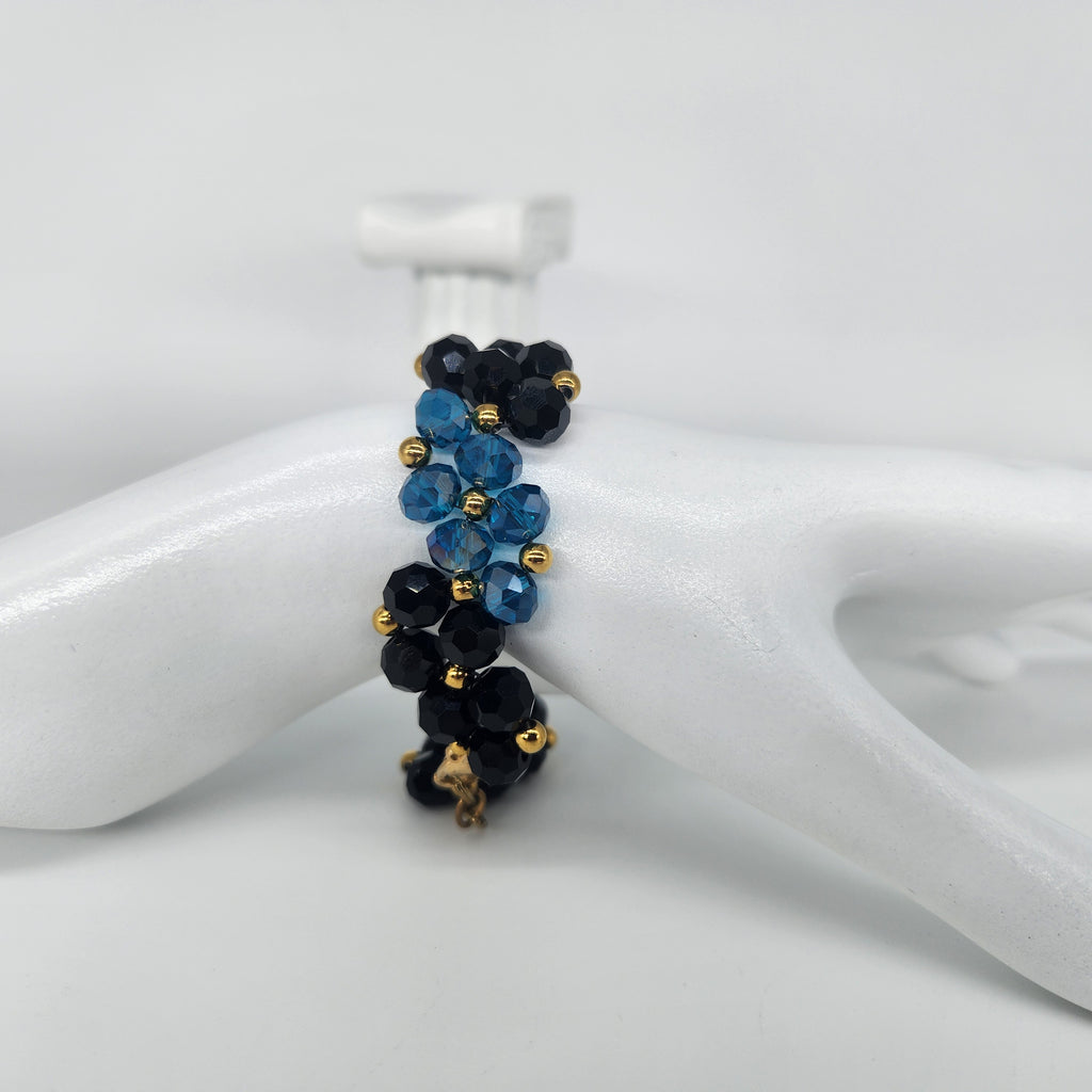 Black and Blue - Size: Adjustable "6" to "8.25"
