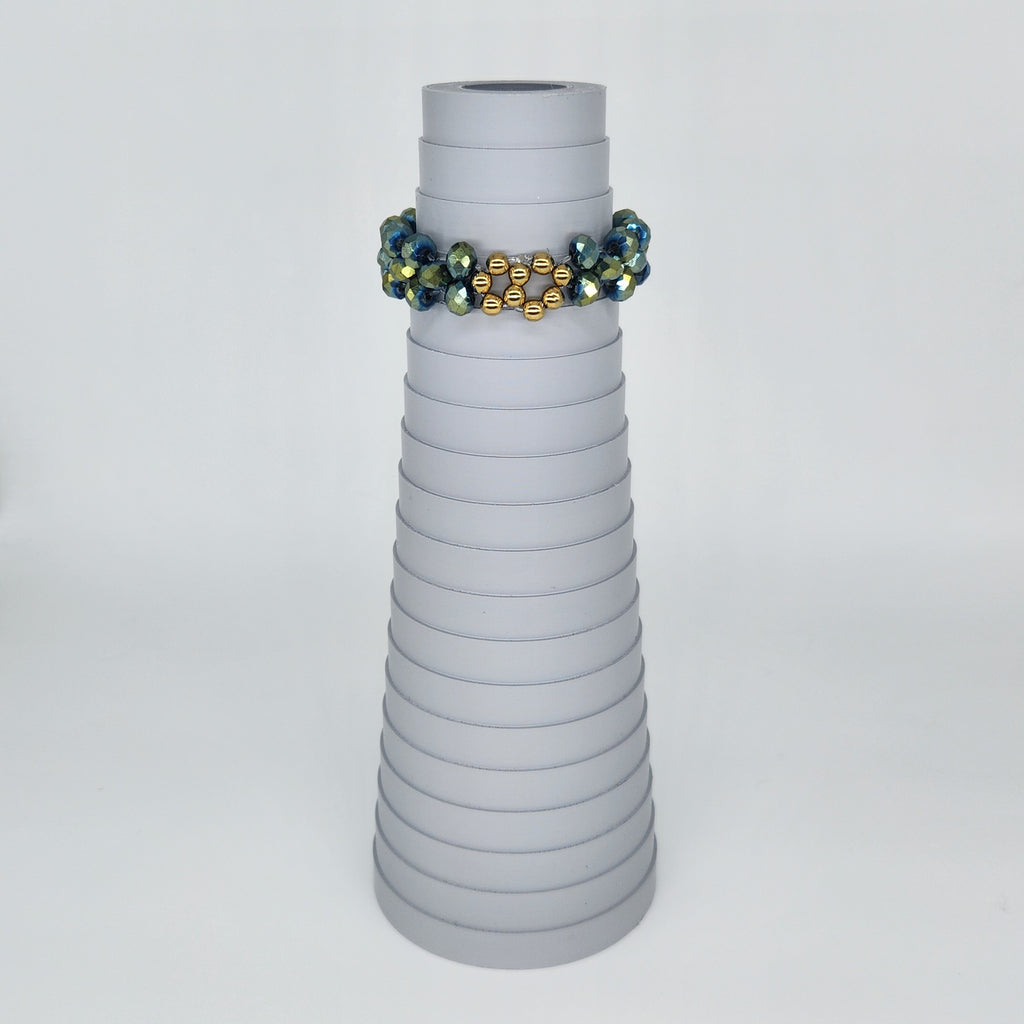 Beetle Green - Size: Stretchy "5.75"