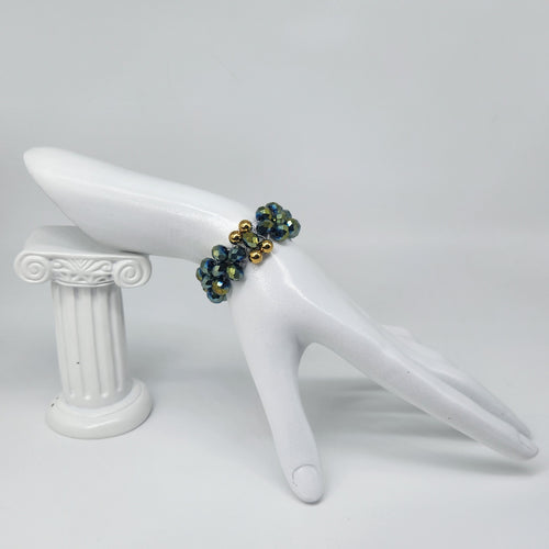 Beetle Green - Size: Stretchy "5.75"