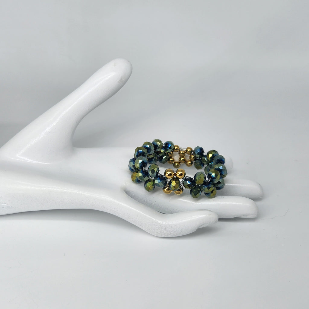 Beetle Green - Size: Stretchy "5.75"