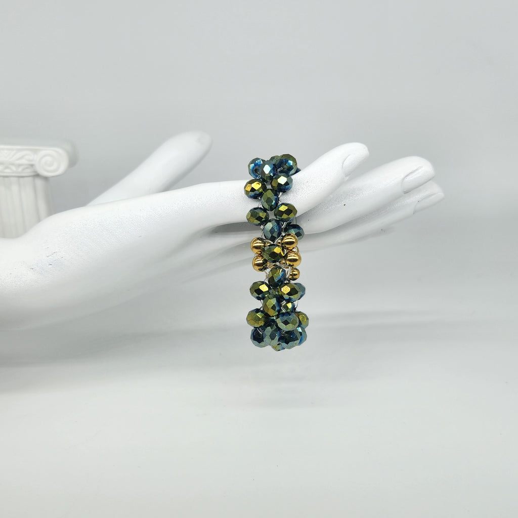 Beetle Green - Size: Stretchy "5.75"