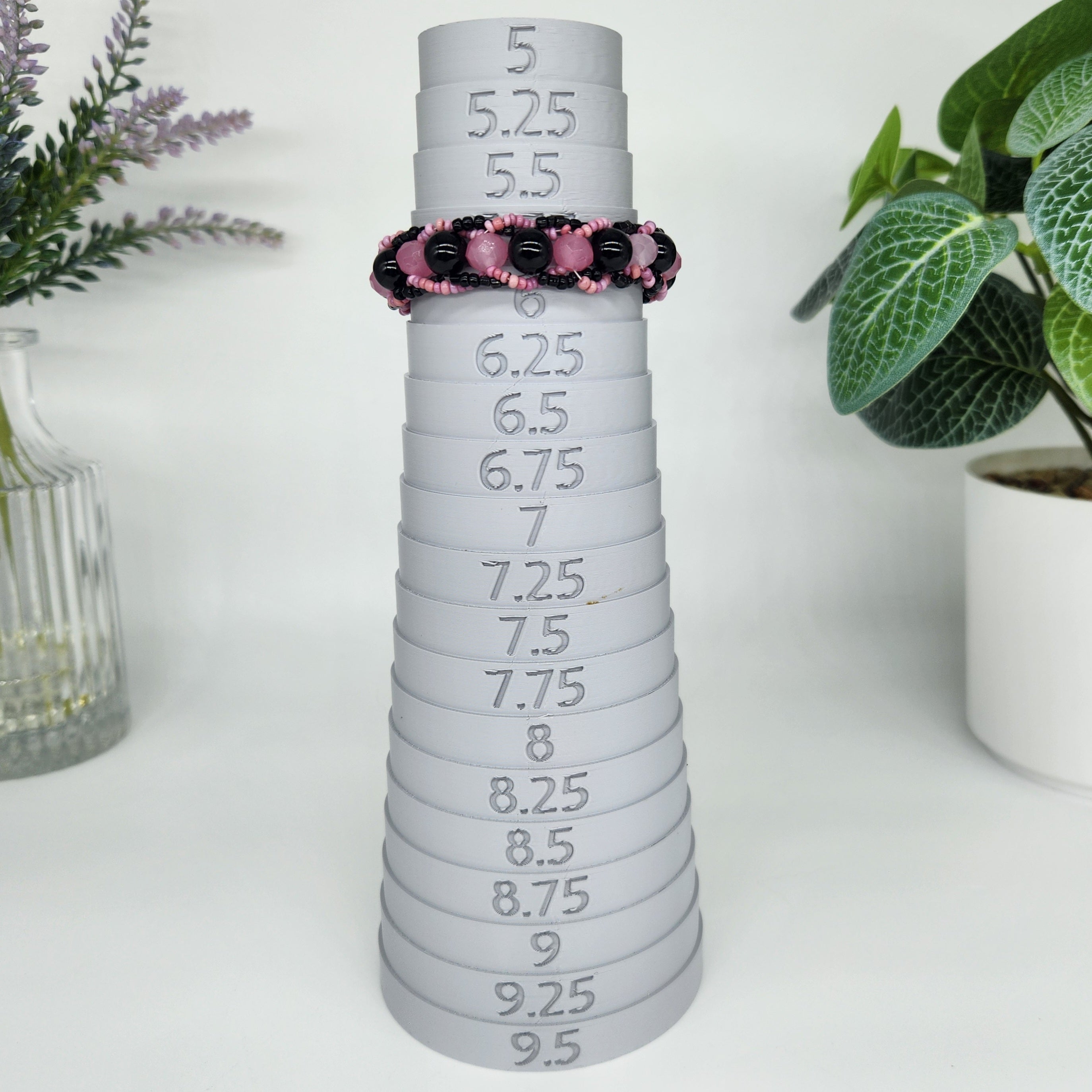 Black and Pink - Size: "5.75"